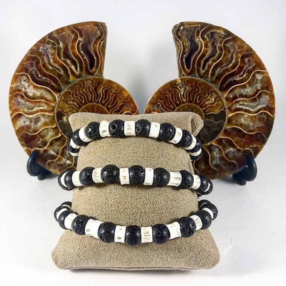 (1) Essential Oil Shark Bone Lava Bracelet - Picture 1 of 6
